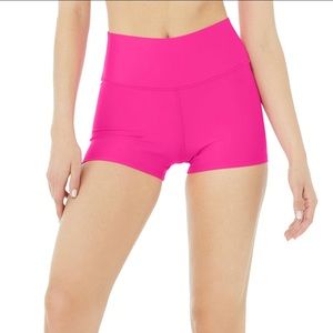 NWOT ALO Yoga Neon Pink 3” High Waist Airlift Shorts